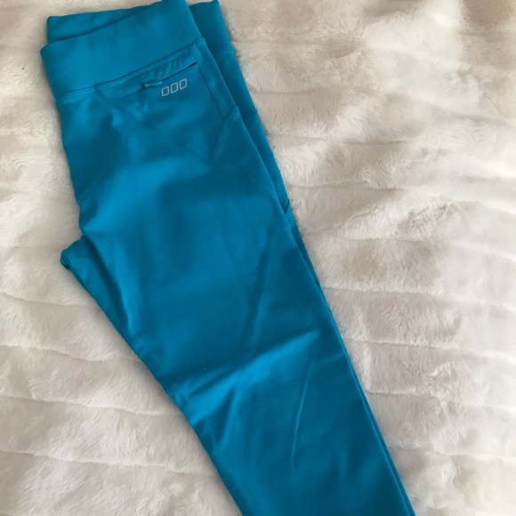 Lorna Jane Pants - Low rise teal capris